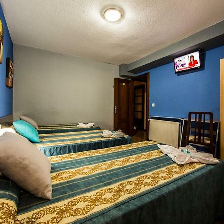 Hostal Escala Luna Salamanca Buitenkant foto