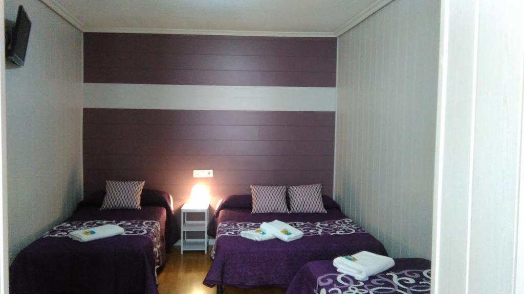 Hostal Escala Luna Salamanca Buitenkant foto