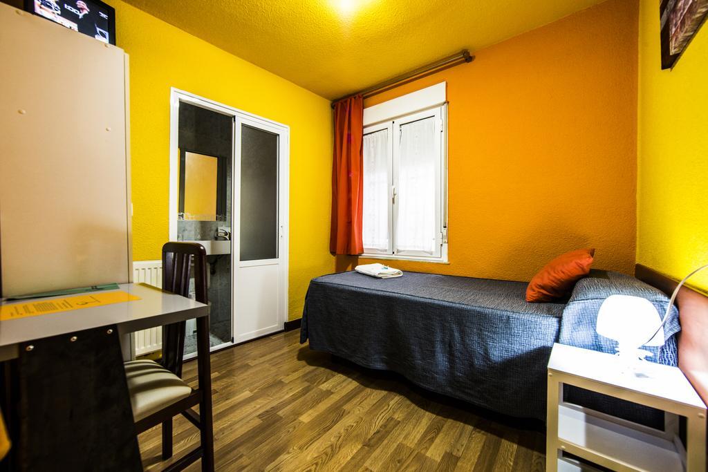 Hostal Escala Luna Salamanca Buitenkant foto