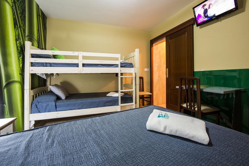 Hostal Escala Luna Salamanca Buitenkant foto