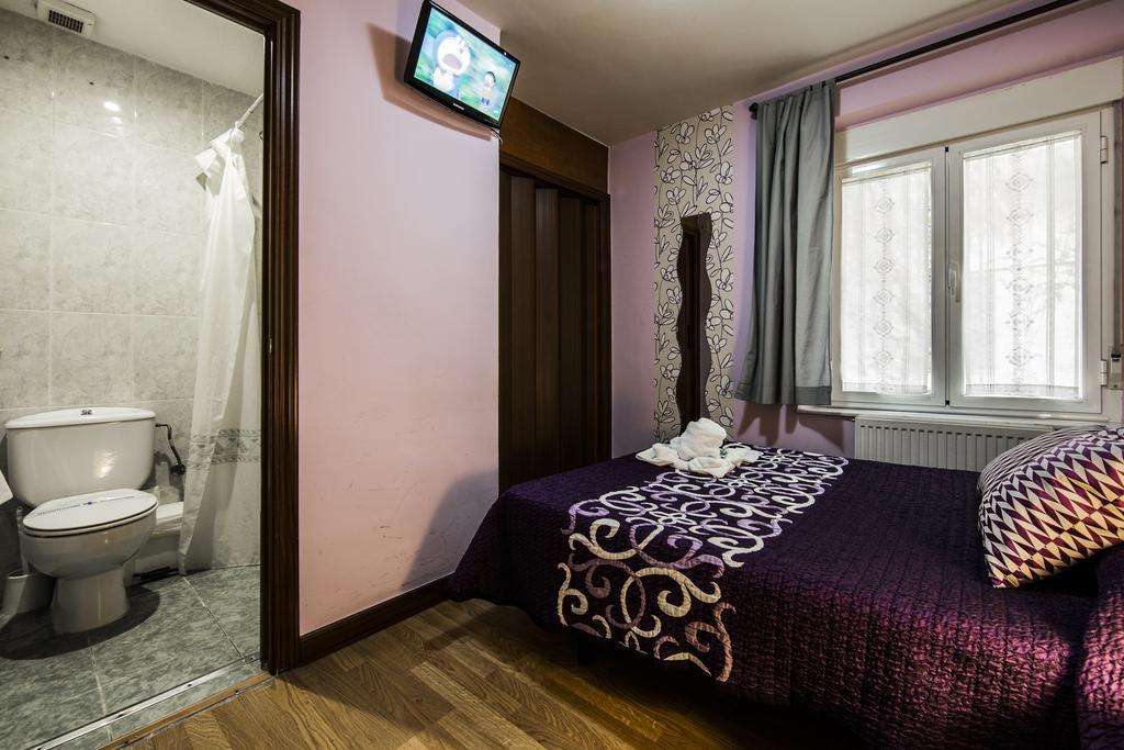 Hostal Escala Luna Salamanca Buitenkant foto