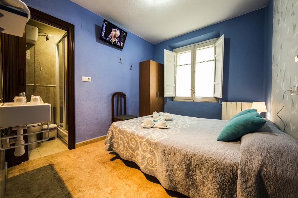 Hostal Escala Luna Salamanca Buitenkant foto