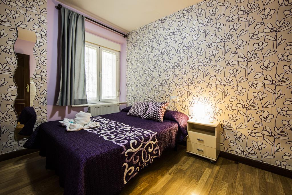 Hostal Escala Luna Salamanca Buitenkant foto