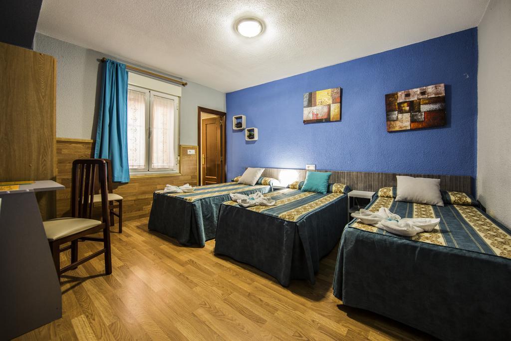 Hostal Escala Luna Salamanca Buitenkant foto
