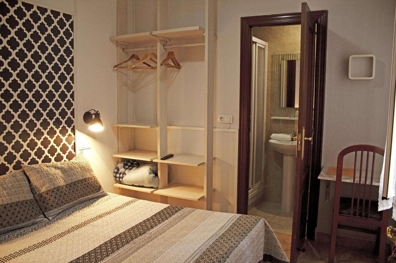 Hostal Escala Luna Salamanca Buitenkant foto
