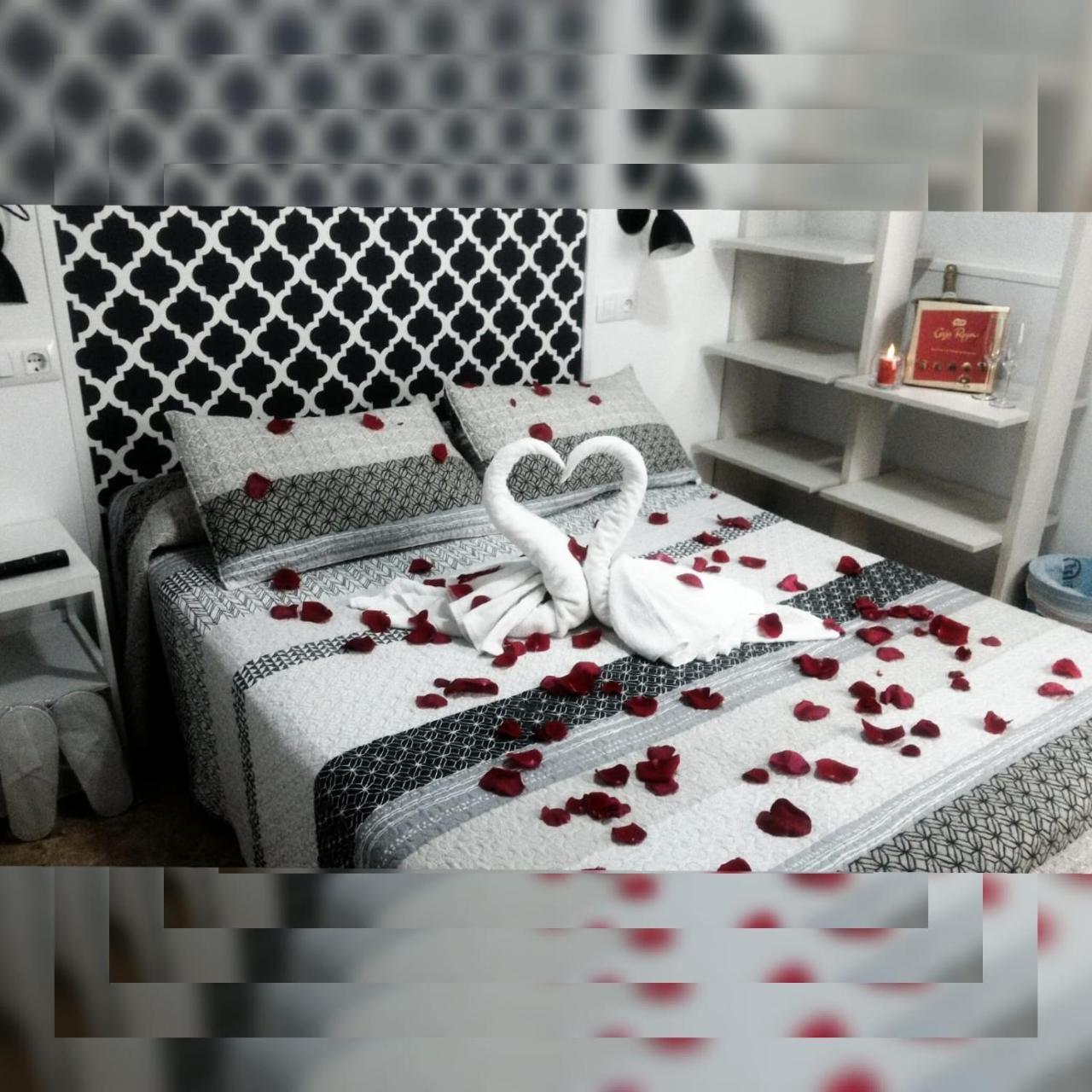 Hostal Escala Luna Salamanca Buitenkant foto